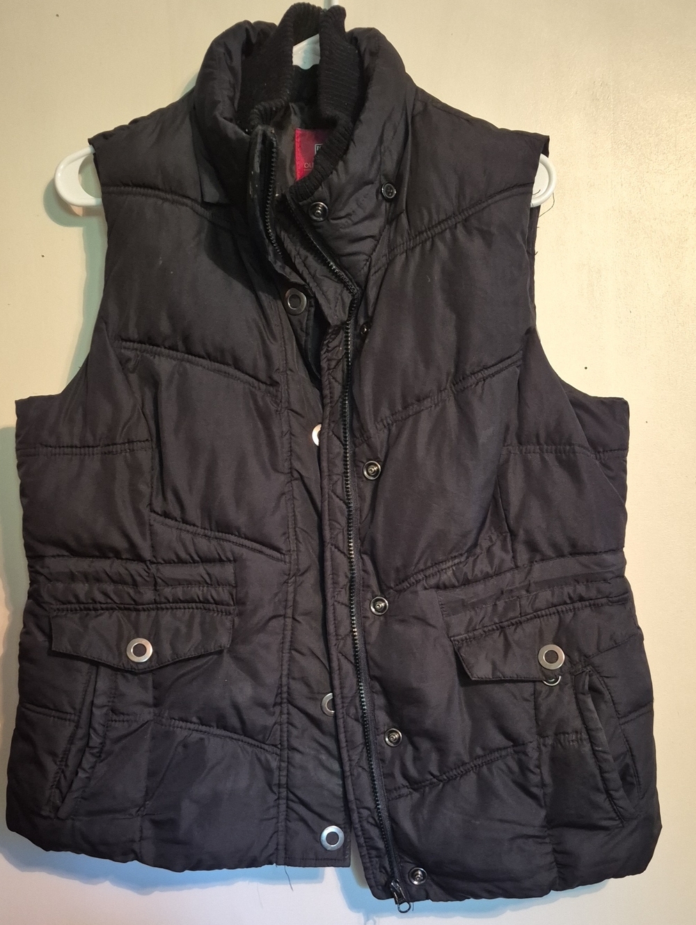Faded Glory Black Quilted Puffer Vest